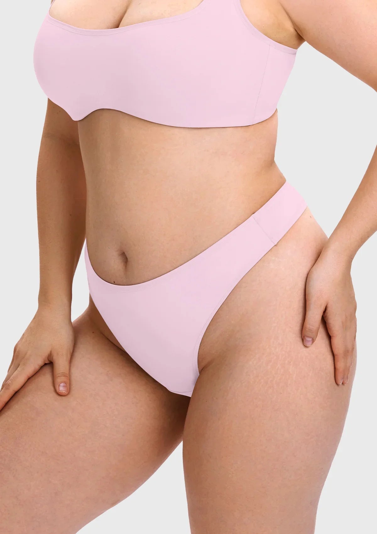Vespera Smooth Seamless High-Cut Underwear - HSIA