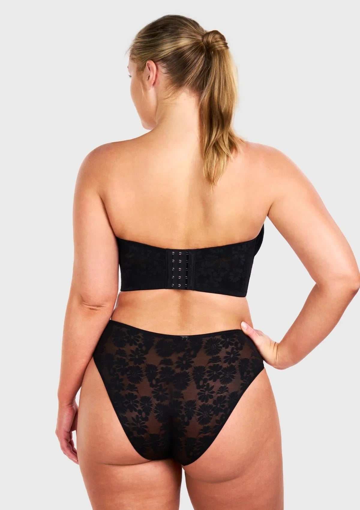 Daisy Lightly Padded Longline Underwire Strapless Balconette Bra