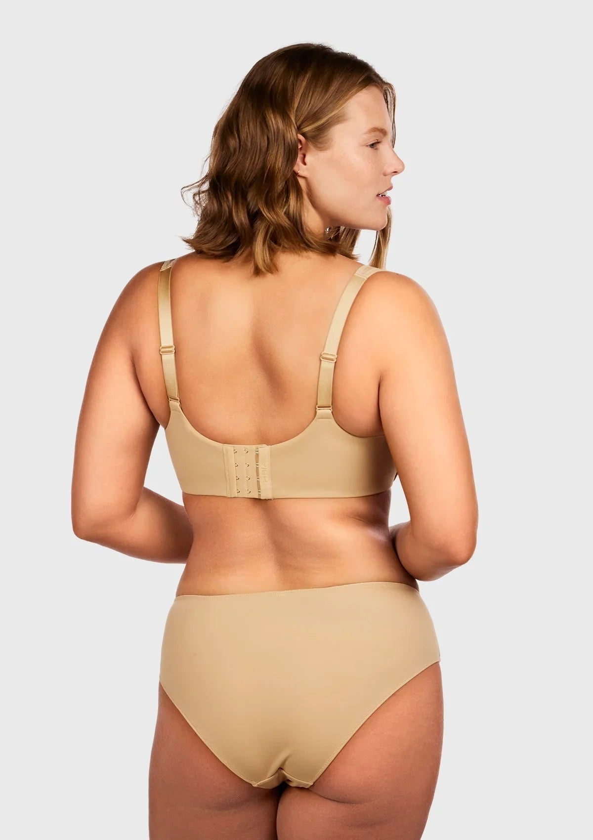 Patricia T-shirt Beige Lightly Padded Underwire Minimizer Bra