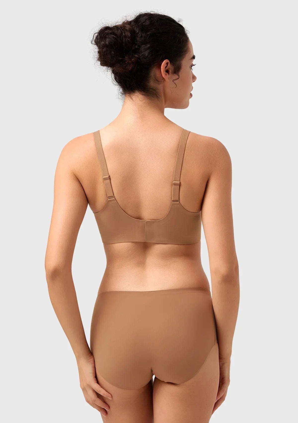 Songful All Day Comfort Petal-shaped V Neckline Wireless Buttery Soft Seamless Full Coverage Wirefree T-shirt Bra