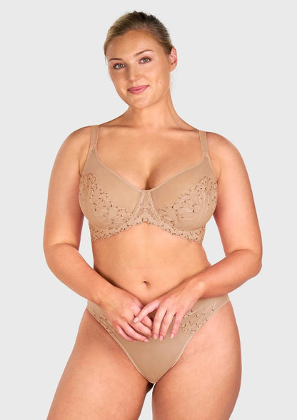 Winter Sonata Embroidered Lace Trim Full Coverage Unlined Underwire Bra