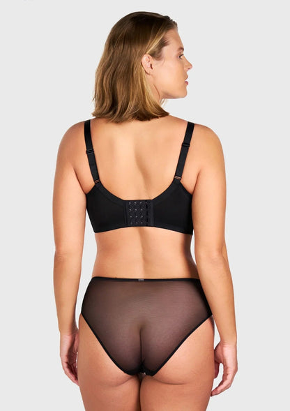 Winter Sonata Embroidered Lace Trim Full Coverage Unlined Underwire Bra