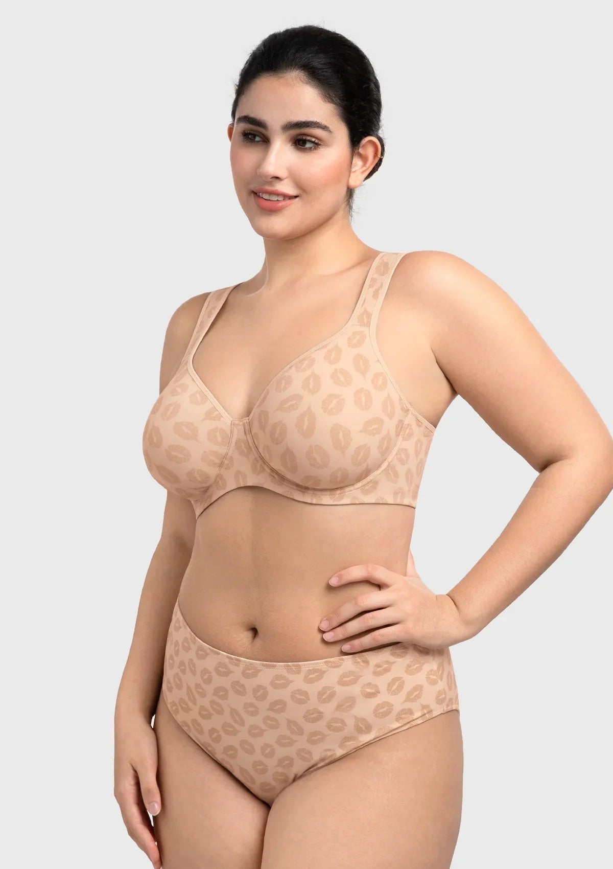 Joan Ultimate Soft T-shirt Unlined Underwire Minimizer Bra