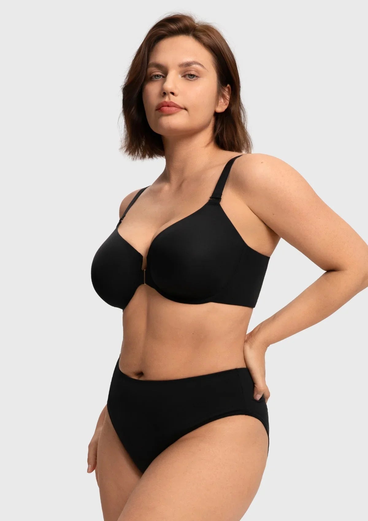 Comfort Underwire Front Closure Molded Cup Bra