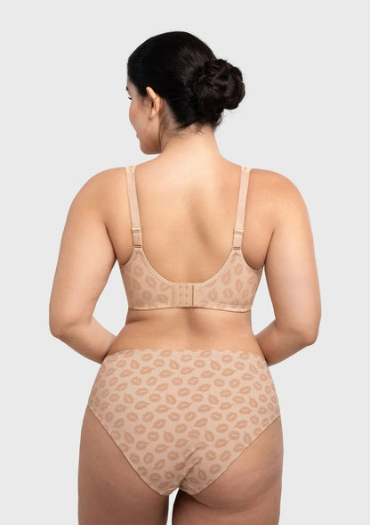 CoolComfort Smoothing Full Coverage Unlined Underwire Minimizer Bra