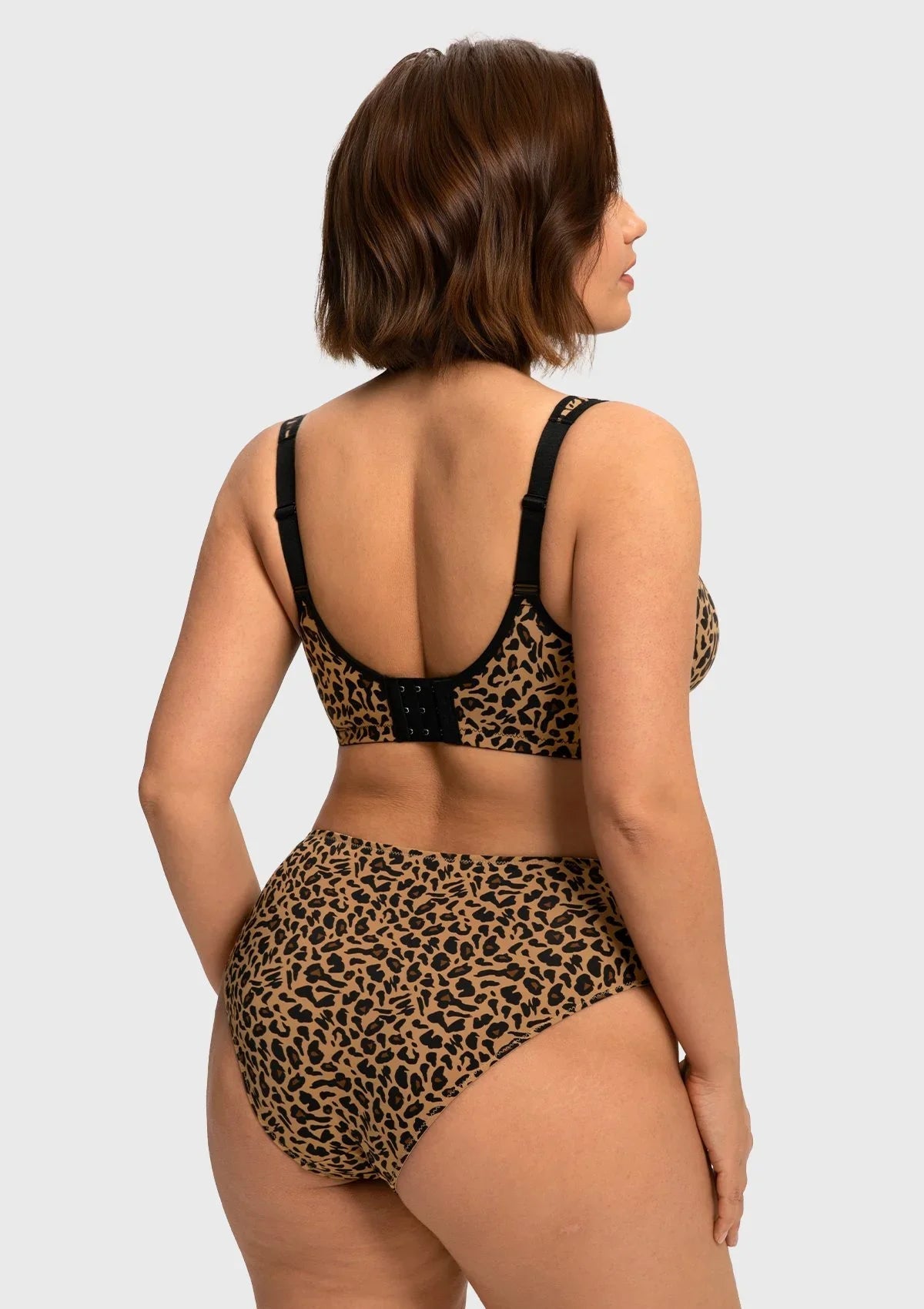 CoolComfort Smoothing Full Coverage Unlined Underwire Minimizer Bra