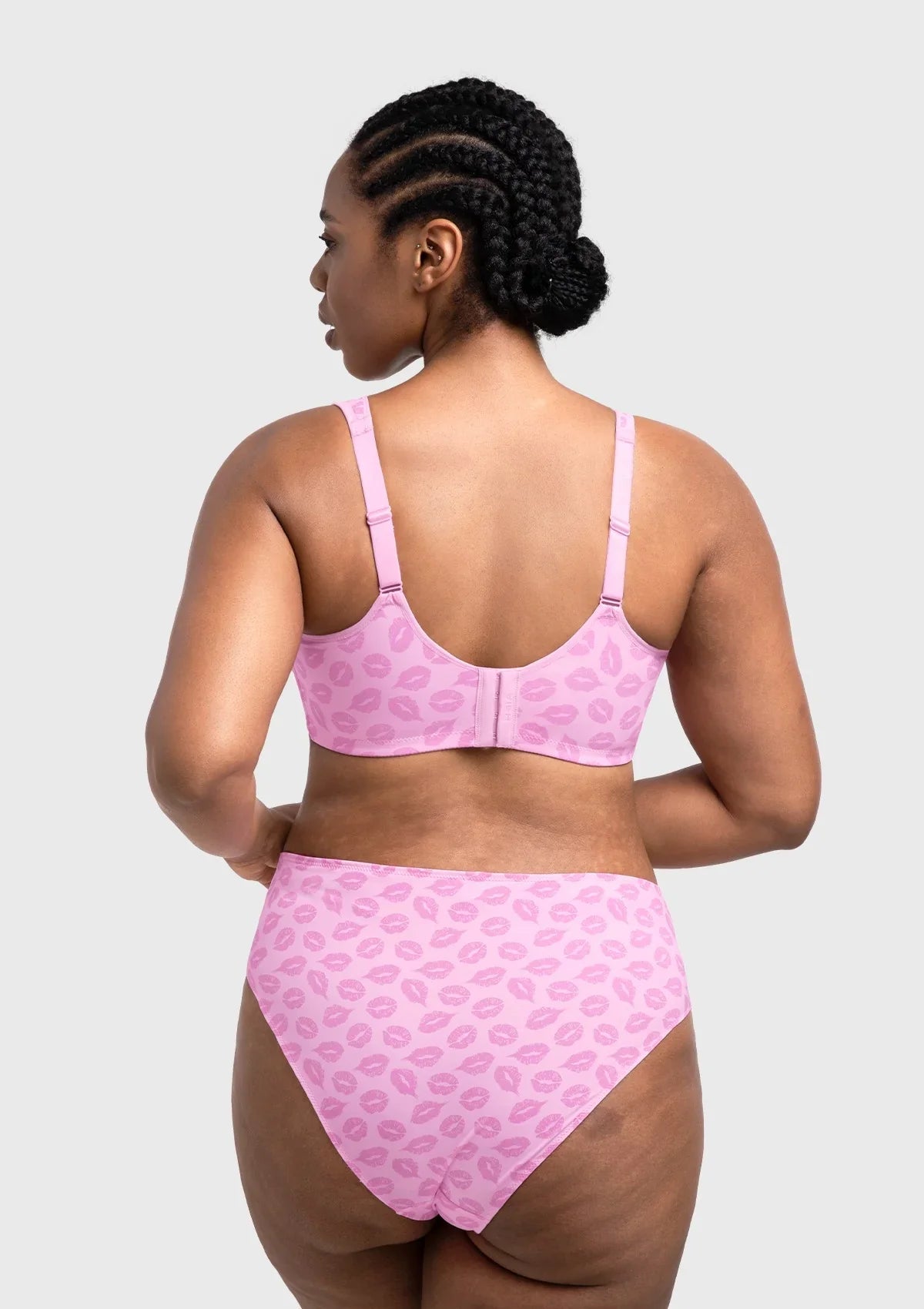 CoolComfort Smoothing Full Coverage Unlined Underwire Minimizer Bra
