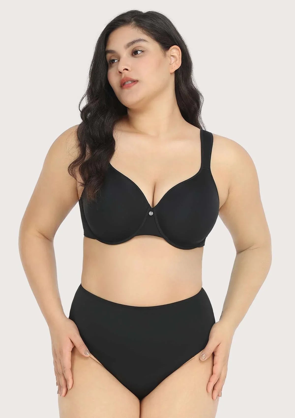 Patricia T-shirt Black Lightly Padded Underwire Minimizer Bra