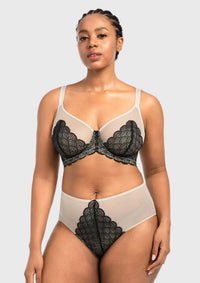 Black Contrast Apricot