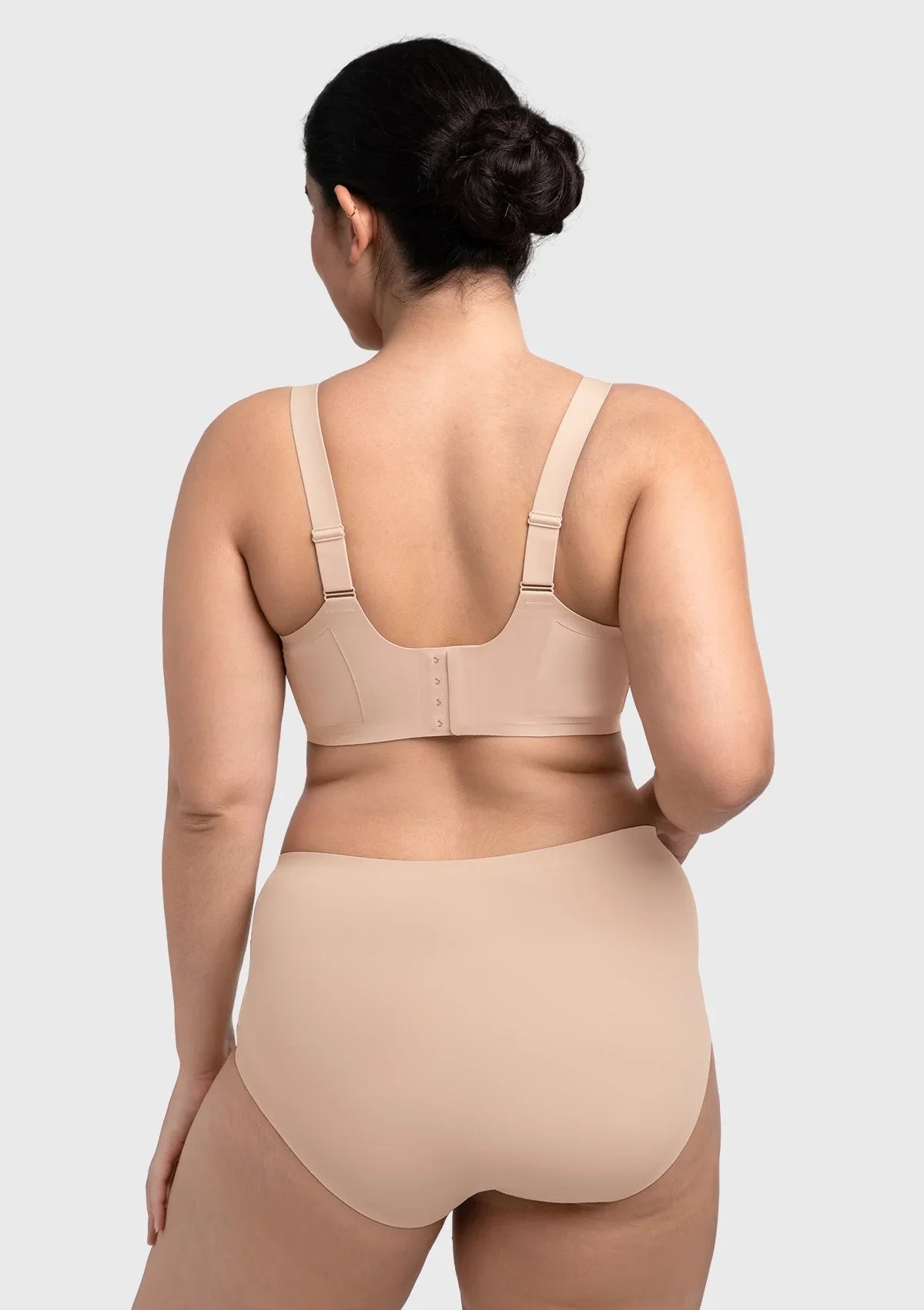 Songful Plus Size Seamless Wireless Supportive Full Coverage Mesh Crossover Bra