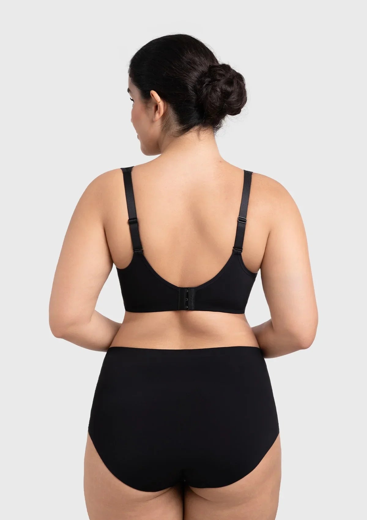 HSIA Alina Full Coverage Underwire Bra Plus Size Supportive Unlined Adjustable Strap Comfort Fit T-Shirt Style